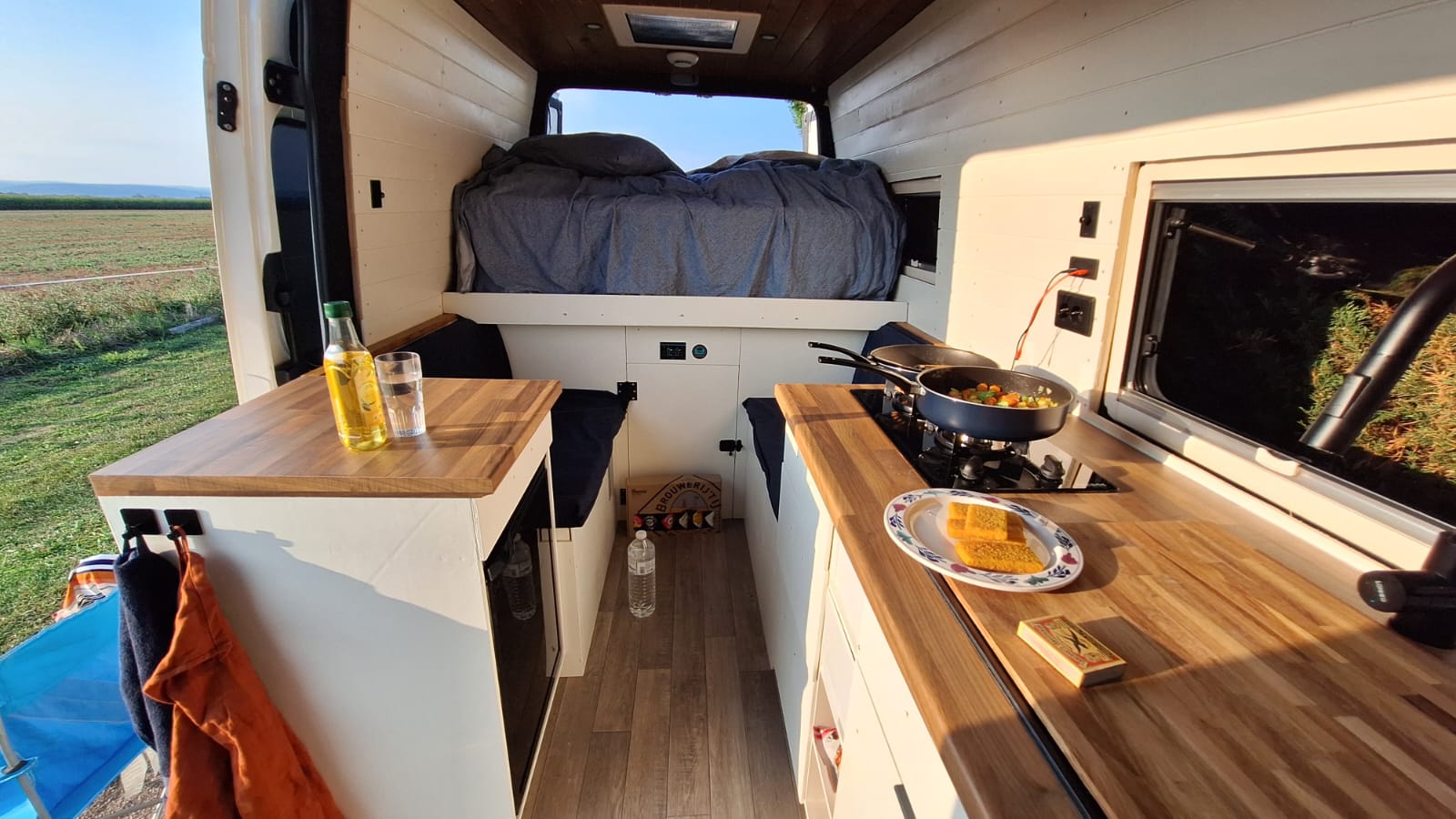 00 Interieur keuken bed