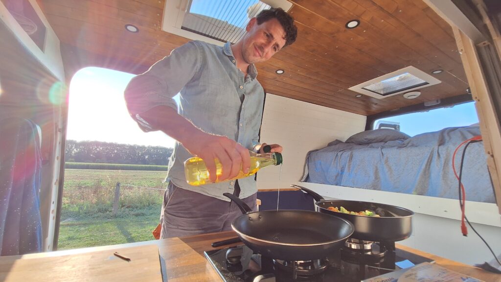 00 Maurits koken camperbus