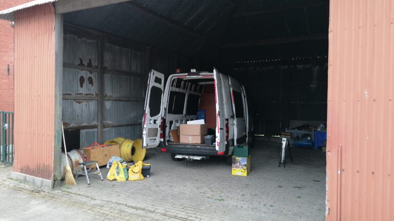 2 Klusplek voor klussen camperbus Zoetermeer
