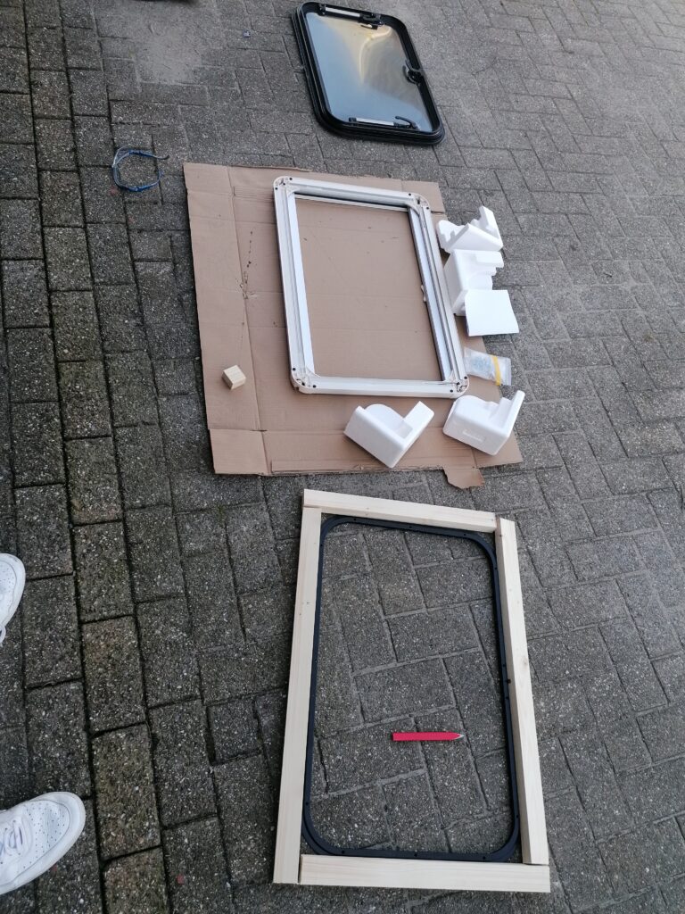 8 Houten frame en plastic raam frame