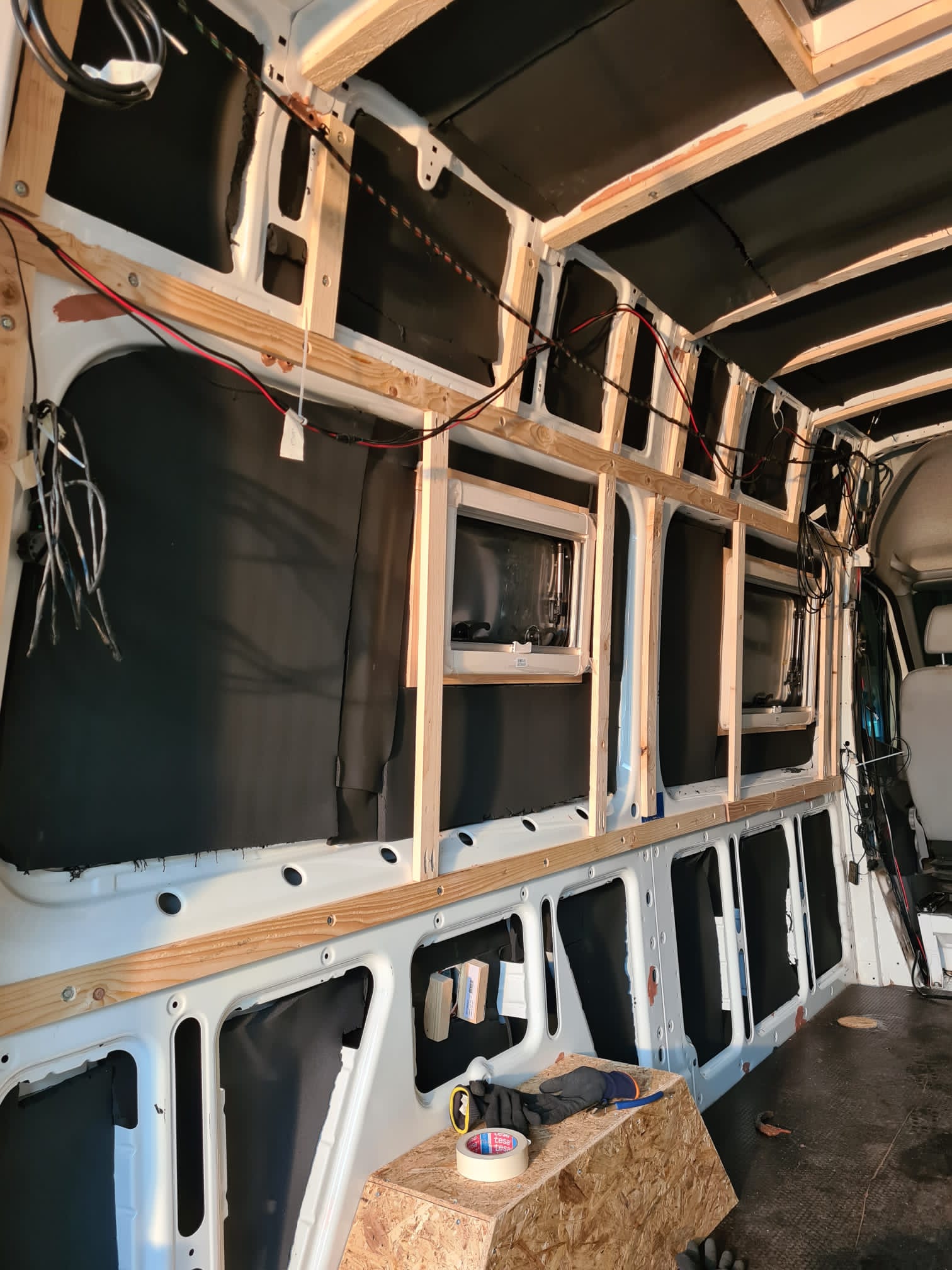 9 Houten frame camperbus