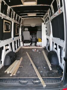9 Voorbereidingen houten frame isolatie